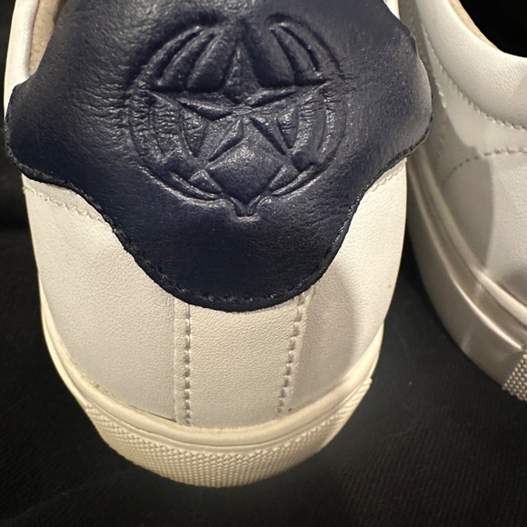 Banana Republic Niklas Leather Sneakers Pure White, 9.5 M - Picture 3 of 6